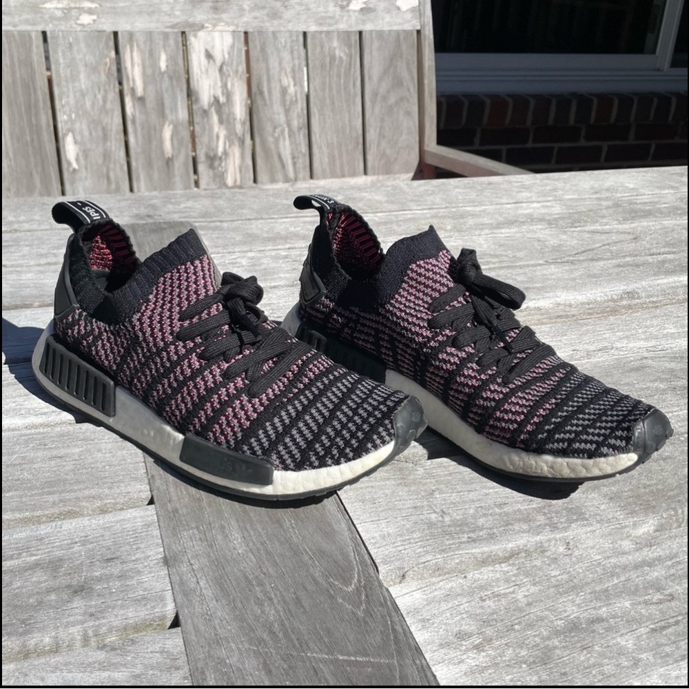 Knit Nike Sneakers Running Shoes - Picture 2 of 10